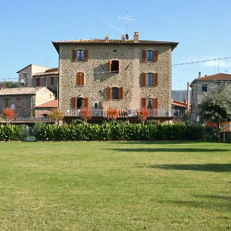 San Valentino Di Sleeps 4 With Pool And Wifi Appartement