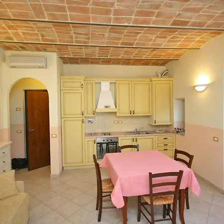Appartement San Valentino Di Sleeps 4 With Pool And Wifi *