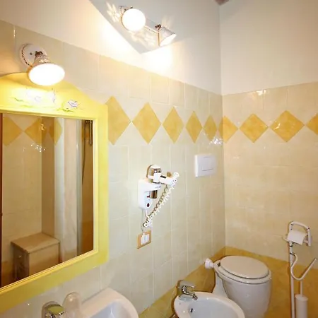 San Valentino Di Sleeps 4 With Pool And Wifi Appartement