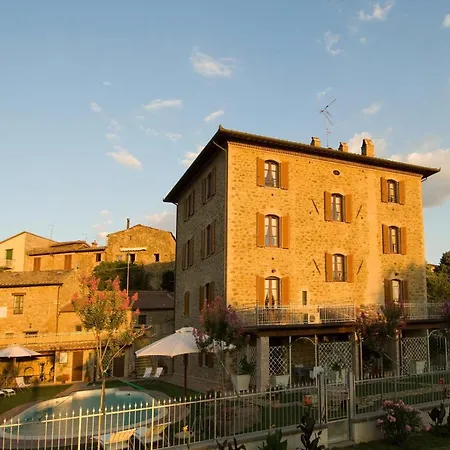 San Valentino Di Sleeps 4 With Pool And Wifi *